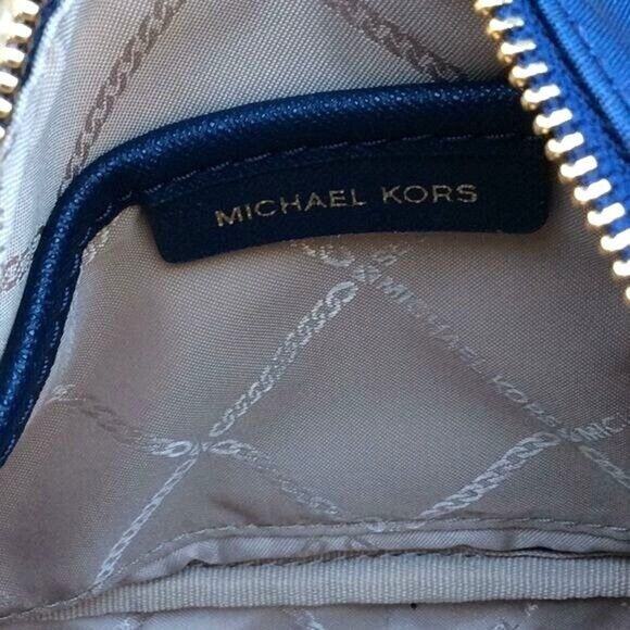 Michael Kors Signature Pouchette NWT - Picture 7 of 10